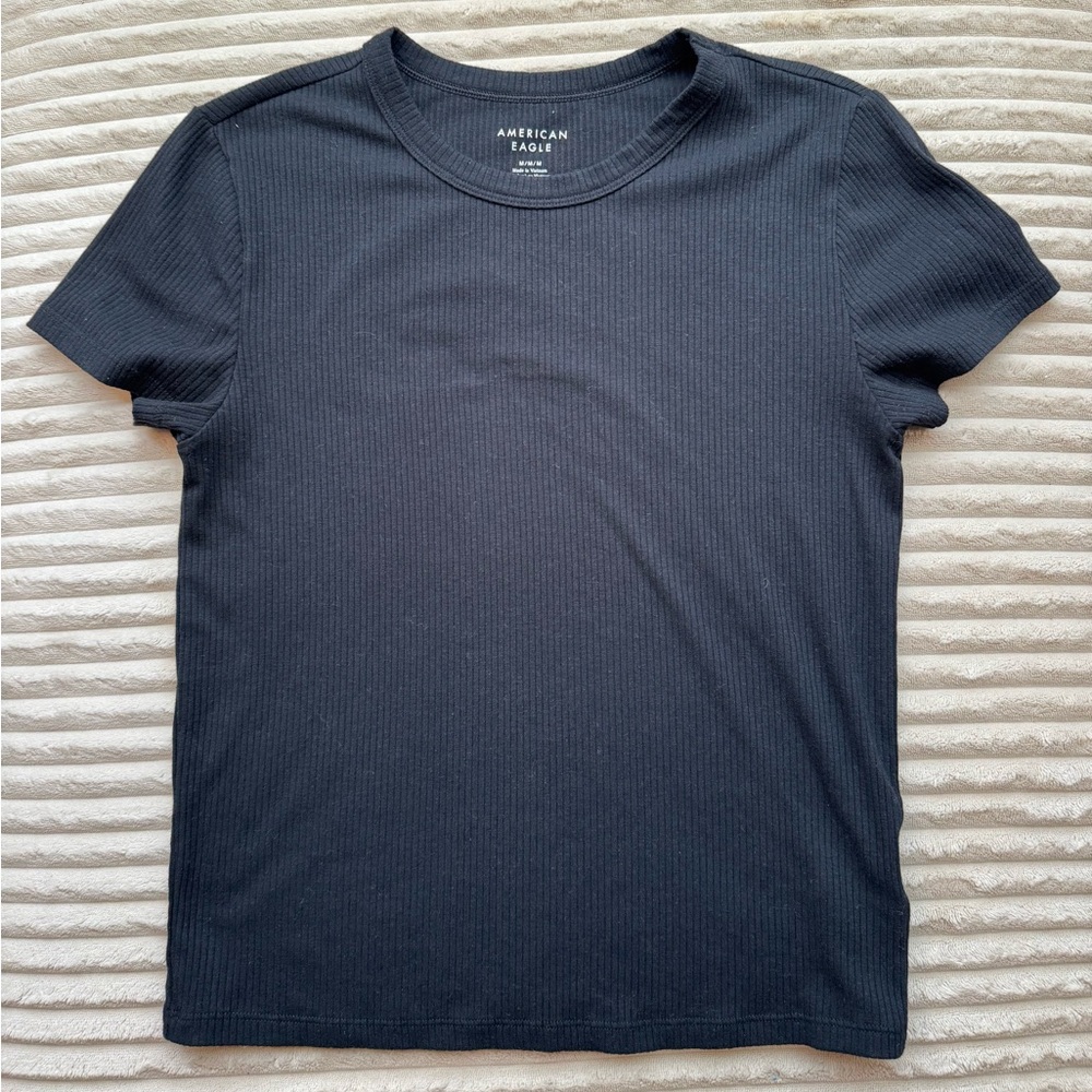 American Eagle Outfitters Black Short Sleeve Tee